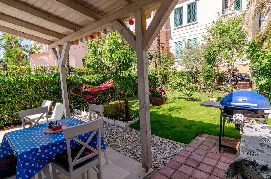 Beachfront House With Private Jacuzzi And Garden Apartament Zadar