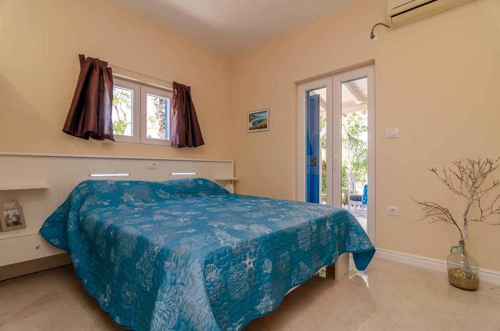 Apartament Beachfront House With Private Jacuzzi And Garden Zadar