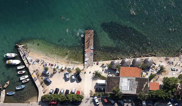Beachfront House With Private Jacuzzi And Garden * Zadar