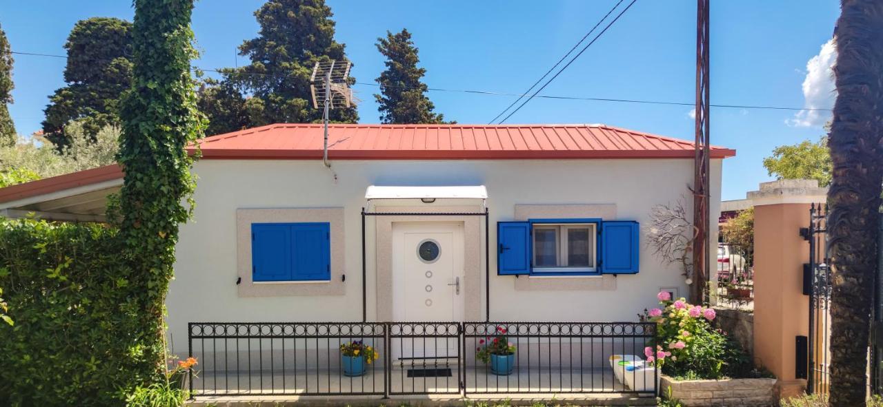 Apartament Beachfront House With Private Jacuzzi And Garden Zadar